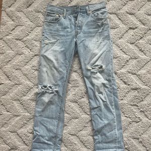 Levi 501 straight leg Womens jeans!